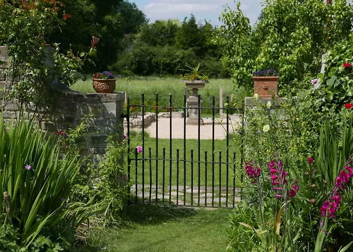 The Potting Shed, Self Contained, Detached Retreat In Shapwick Village